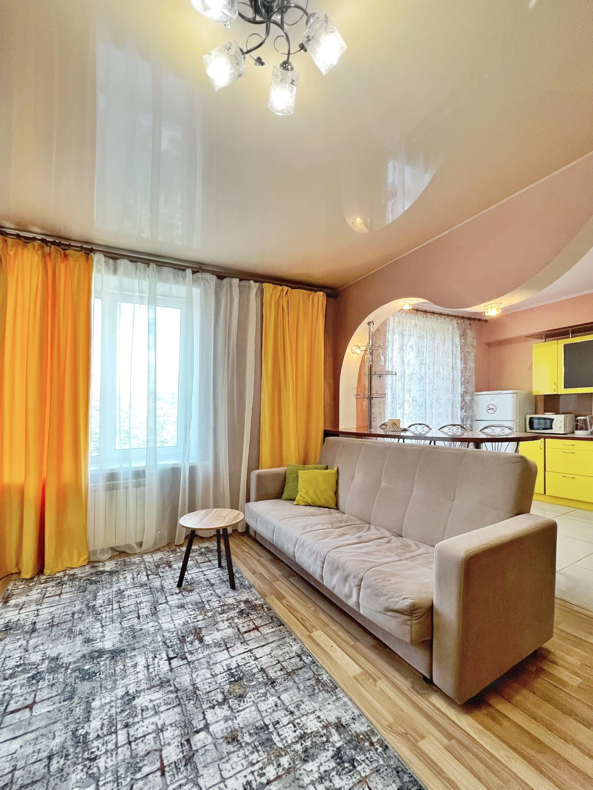 Апартаменты "Granada" Отличный вариант двухкомнатной квартиры в центре города недалеко от ЖД Вокзала