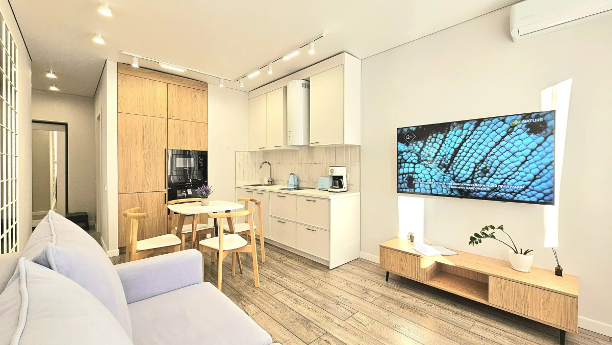 Квартира Современный Комфорт в Удобной Локации от Urban Apartments