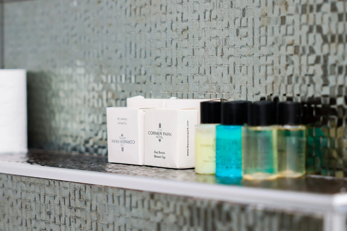 Отель The Corner Park