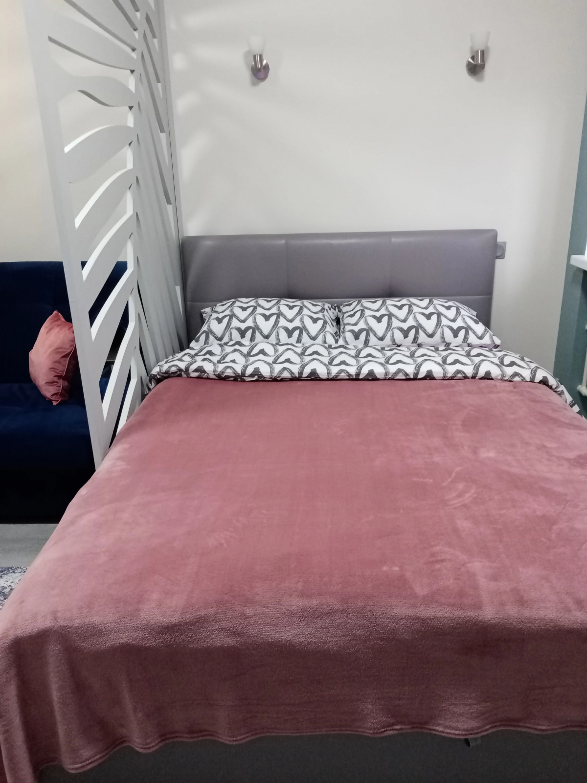 Апартаменты Листья на Автозаводской