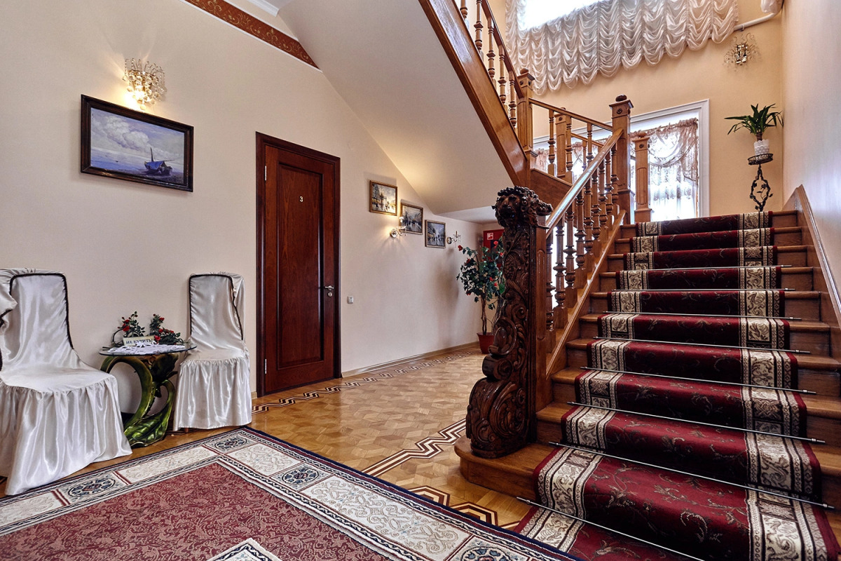 Отель Версаль