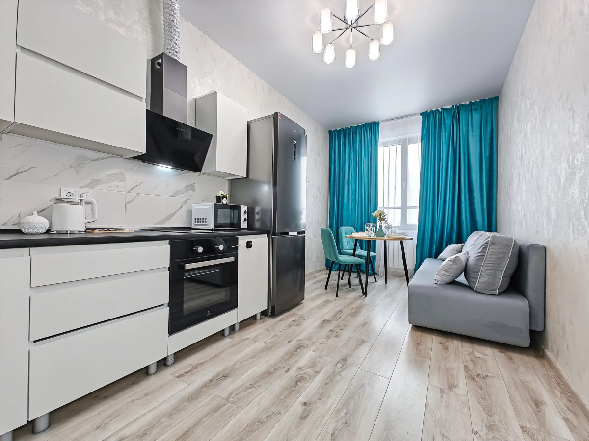 Апартаменты Евродвухкомнатные Stepanenkov на Военной 51