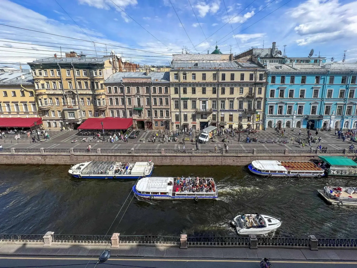 Меблированные комнаты У Дома Книги