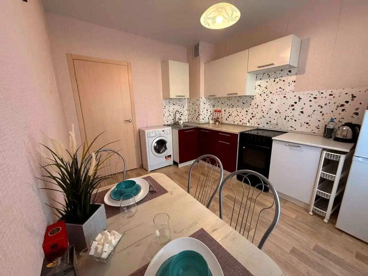 Квартира GoldApart Академика Макеева 20