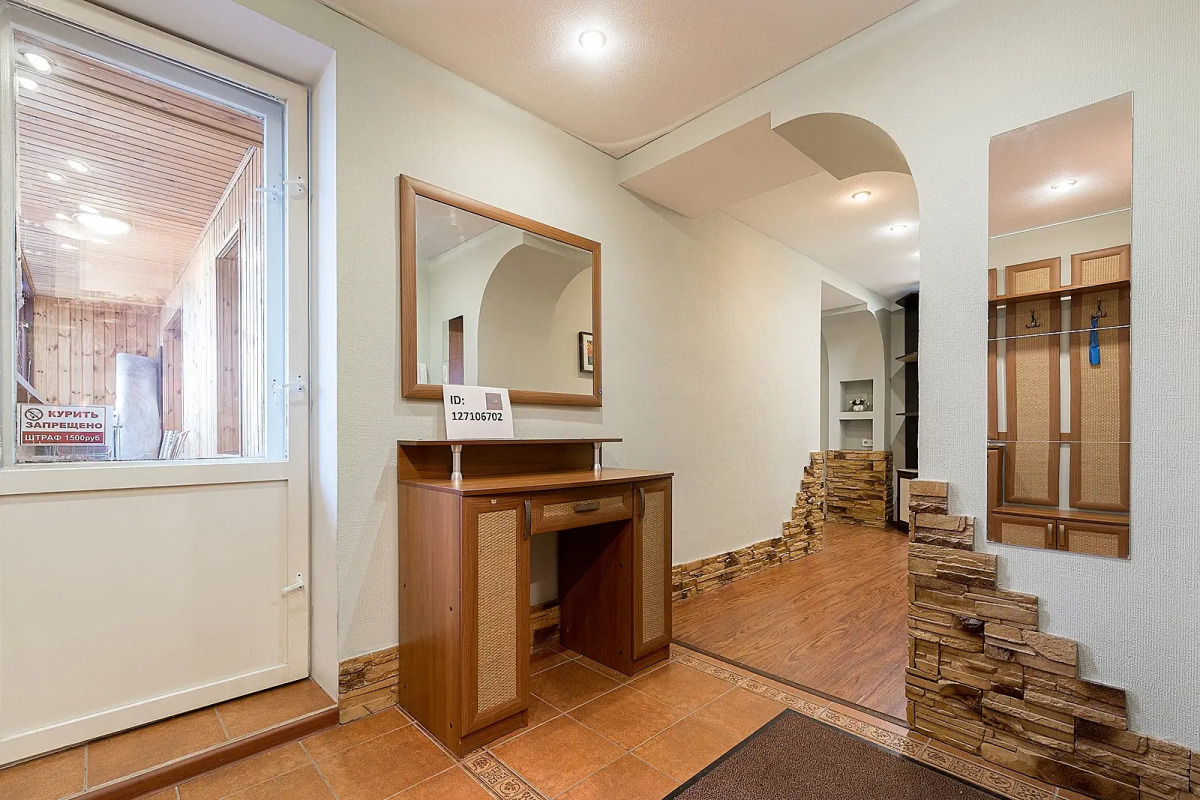 Апартаменты двухкомнатные  на Мещерском бульваре 3/3 .м.Cтрелка. Сова-Дом