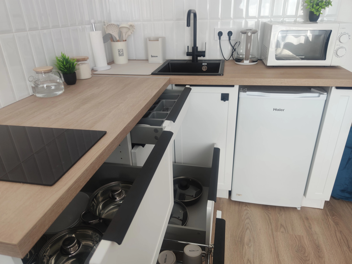 Квартира Современная Студия с большой кроватью и кондиционером