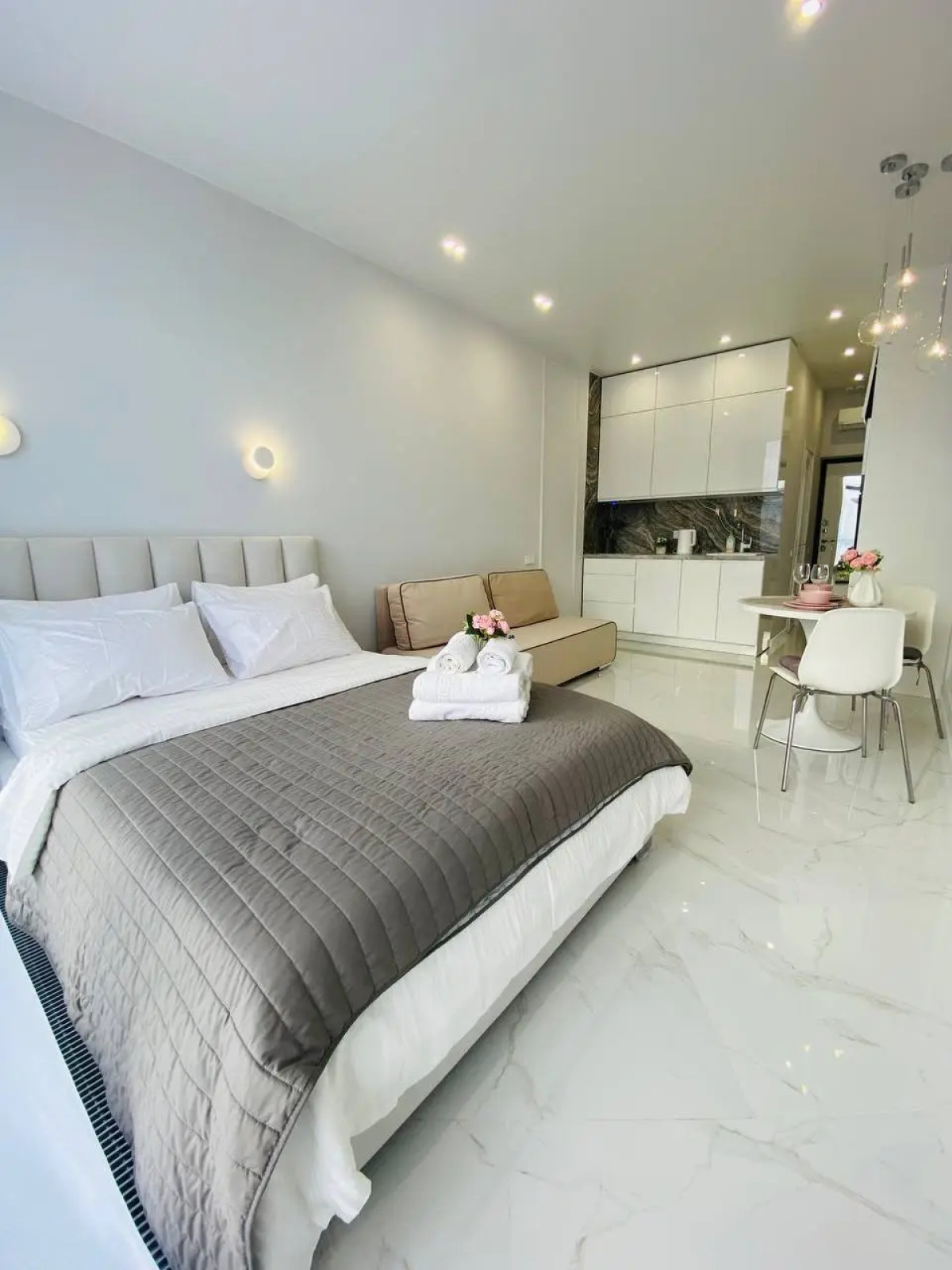 Апартаменты С Бассейном на Крыше