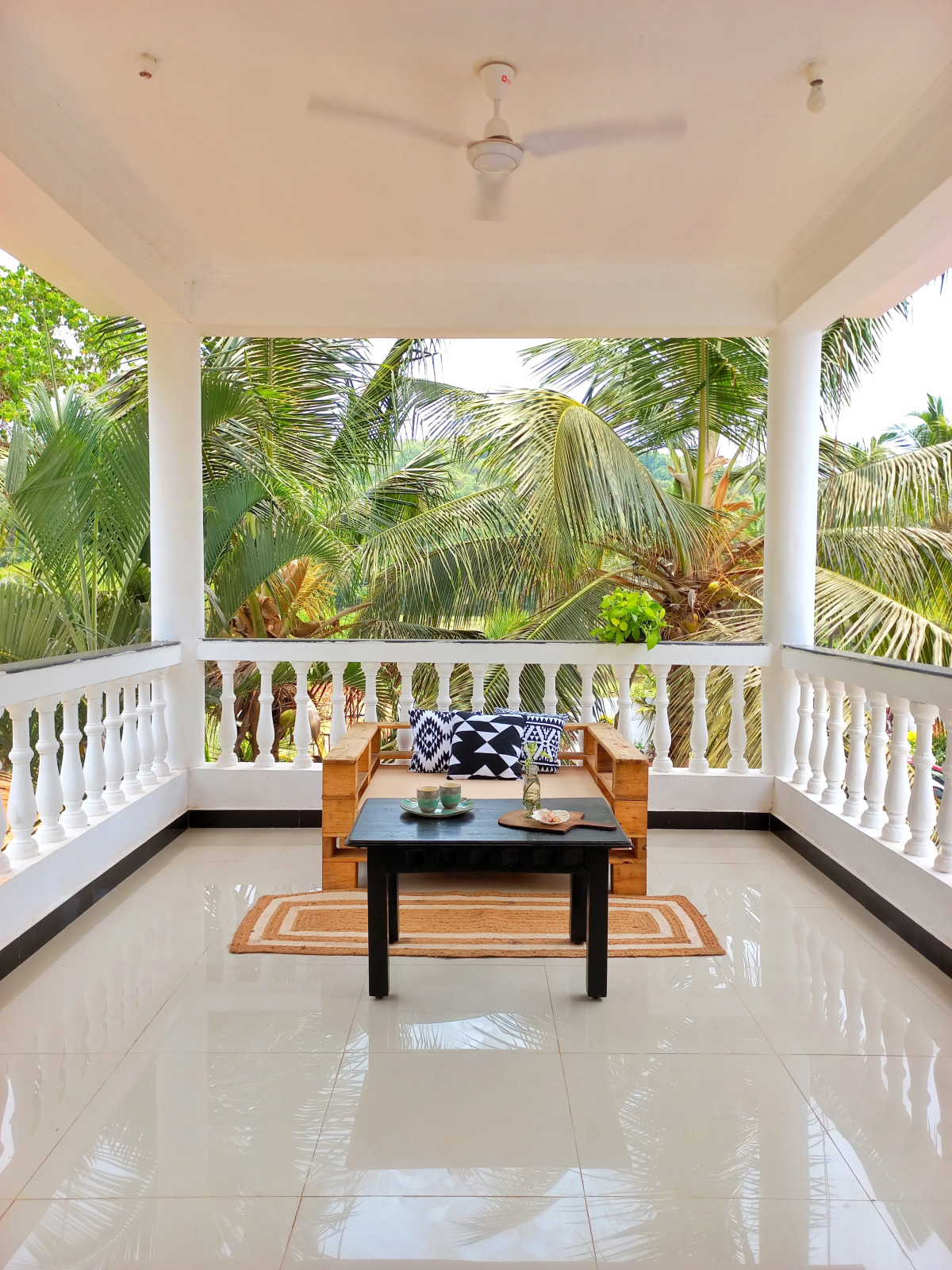 Бунгало SOLS Backyard