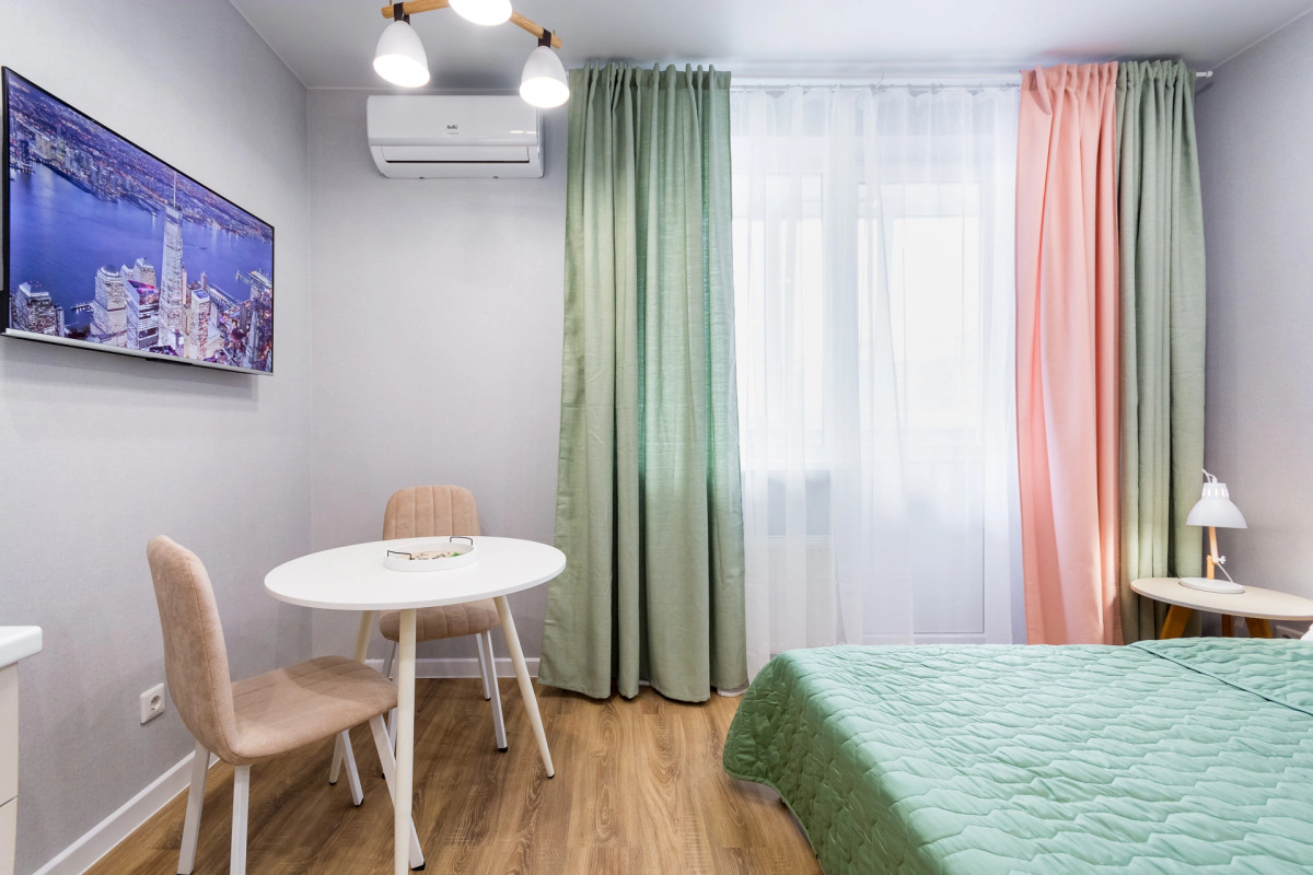 Квартира Современная студия для двоих возле  Экспо-град