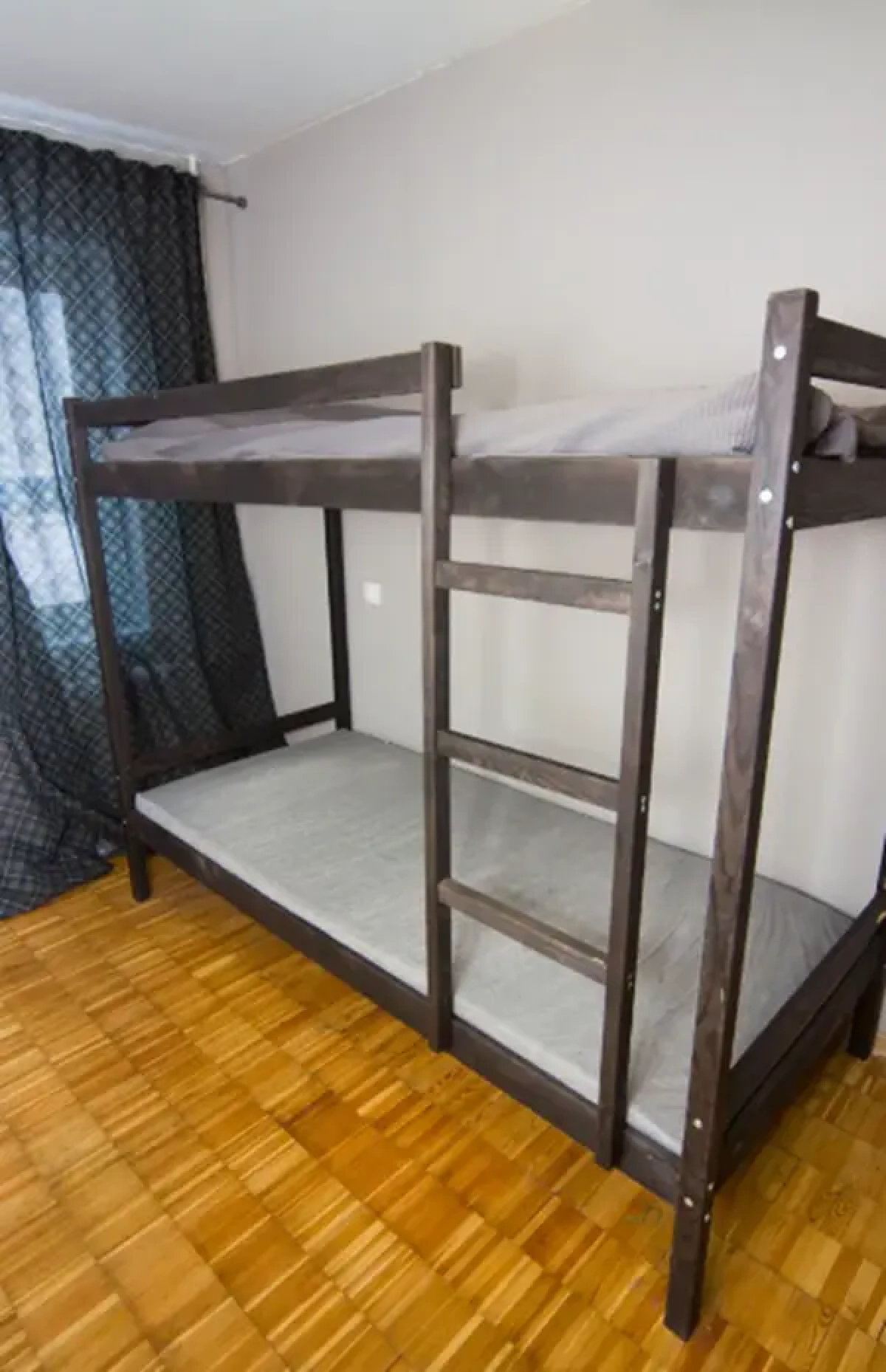 Квартира четырёхкомнатная Советских Космонавтов 120