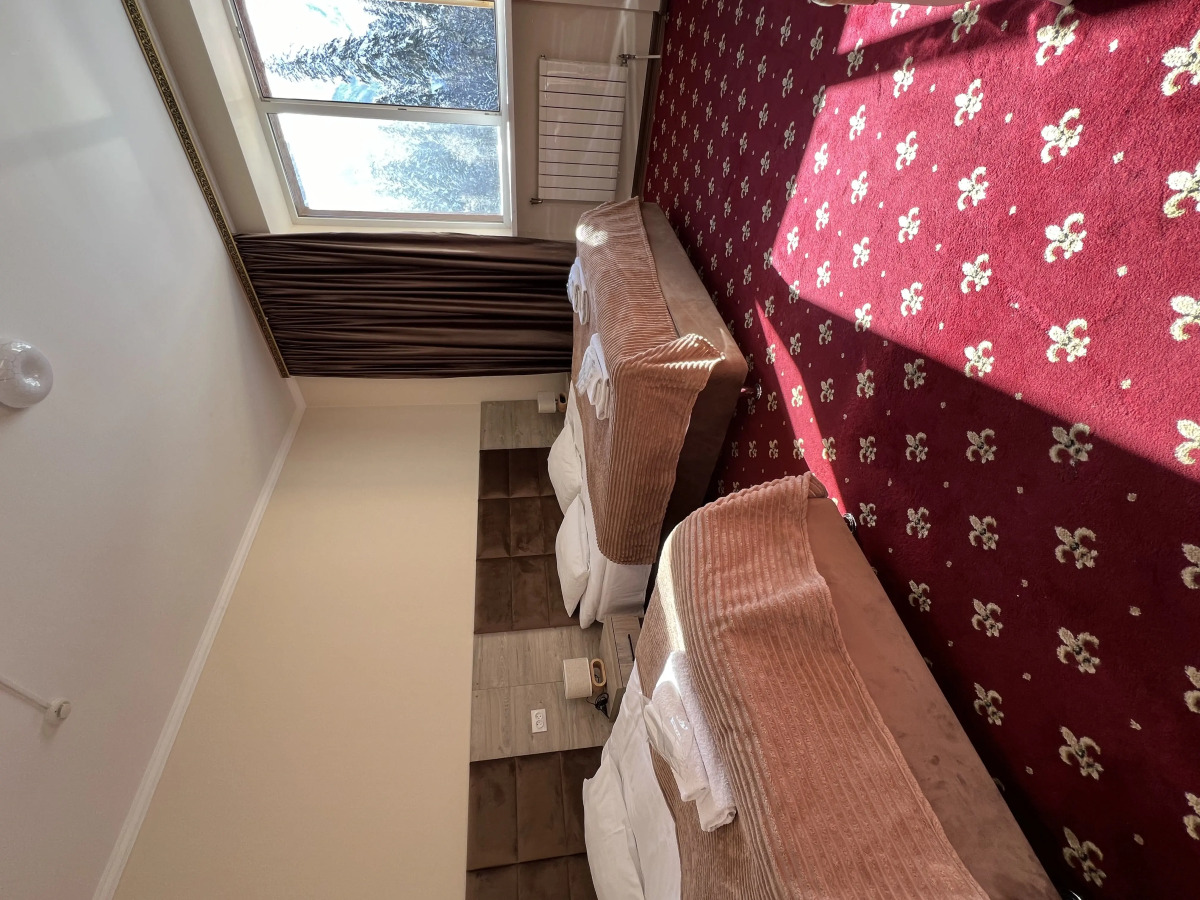 Отель Белые Ночи