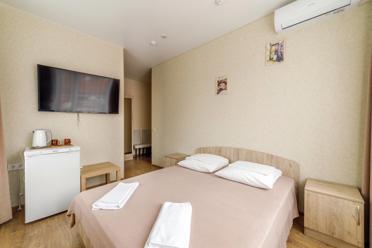 Отель Платон