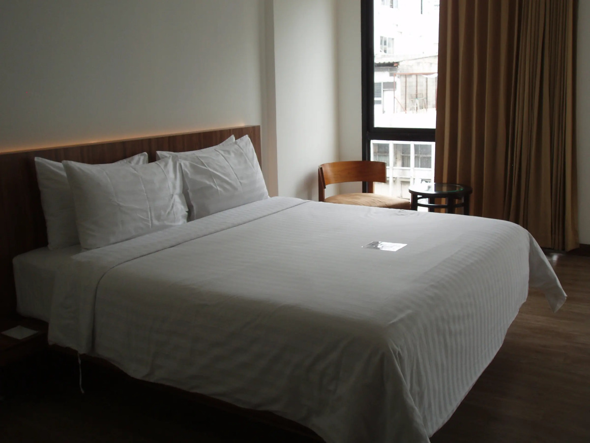 Отель Sacha's Hotel Uno