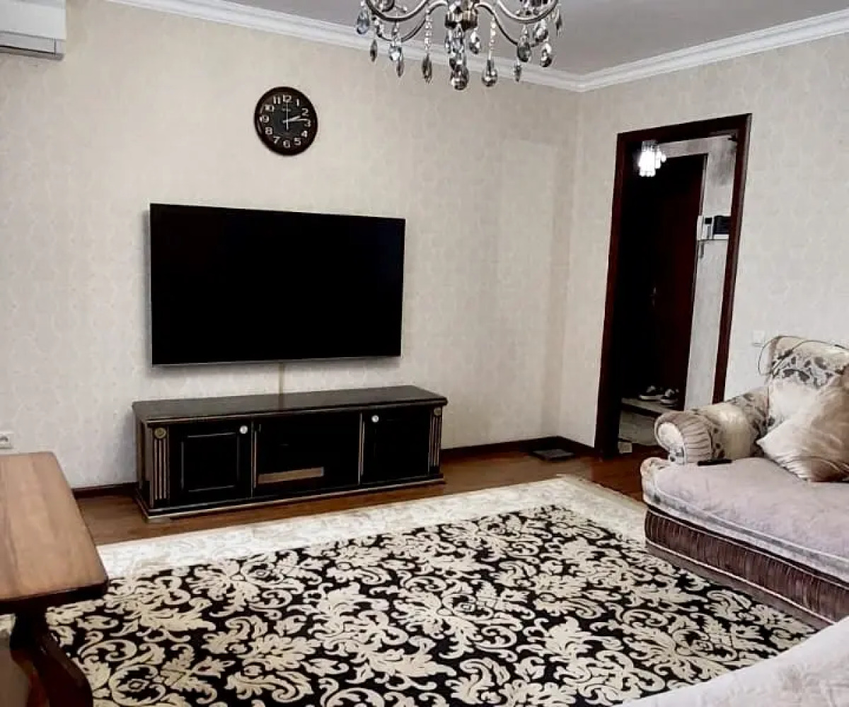 Квартира Гаджиева 164