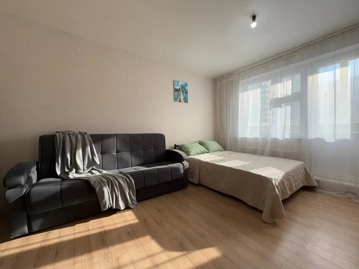 Квартира Новая рядом с Озером и Метро