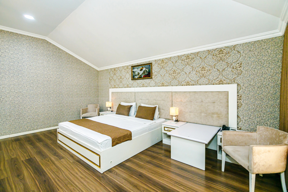 Отель Maris Baku
