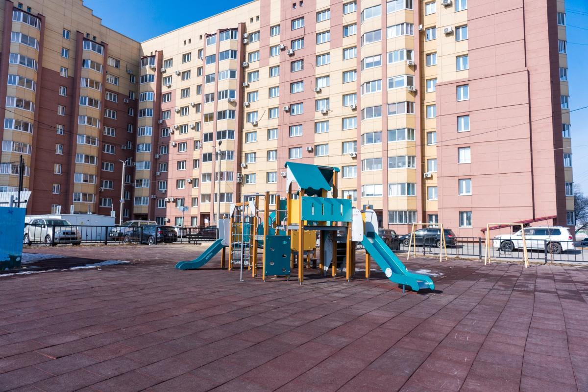 Квартира Тополиная 82