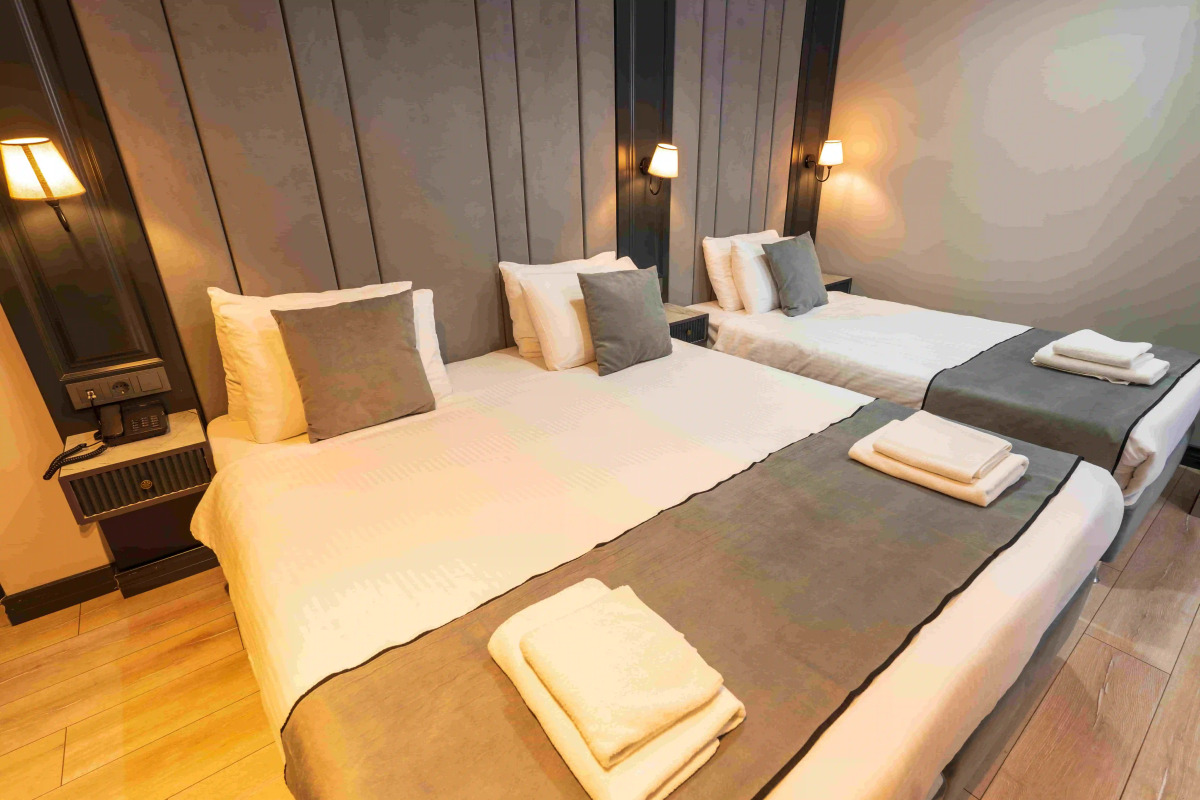 Отель Express Plus