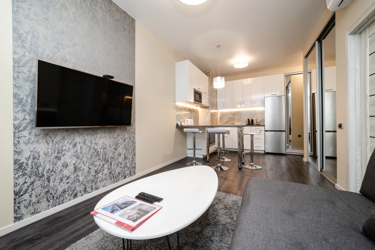 Апартаменты LikeHome Life - Калужская Букинист 2