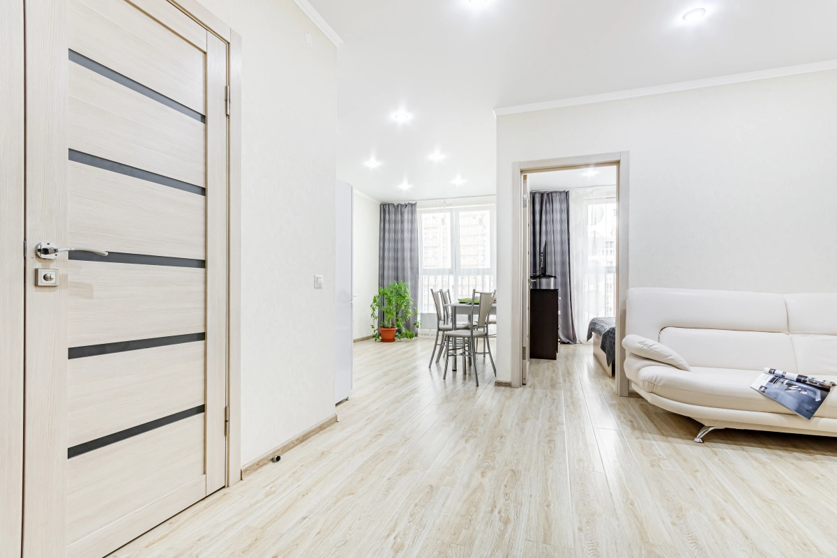 Апартаменты формата евро2 в центре 2 ЖК телевизора удобная кровать заселение круглосуточно by Depart Apart