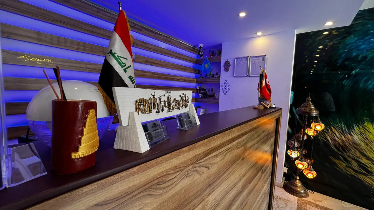 Отель Moon Blue