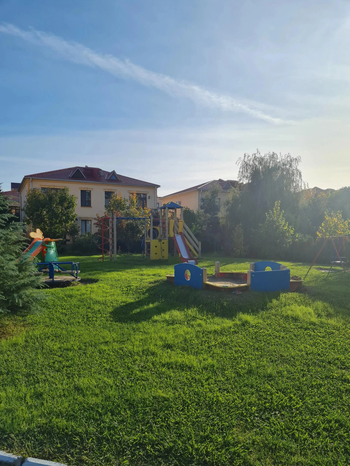 Апартаменты в комплексе Орхидея Парк