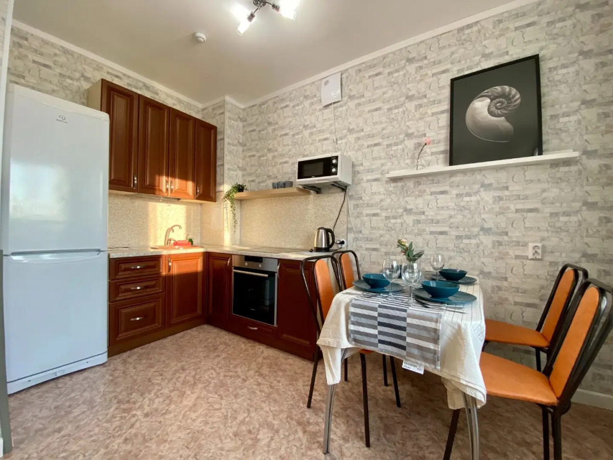 Апартаменты около стадиона Нефтяник