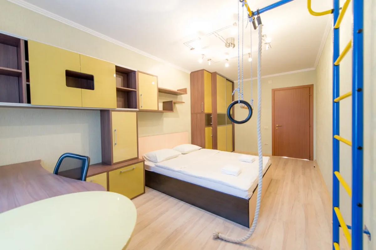 Апартаменты Пять Звёзд на Монакова 33