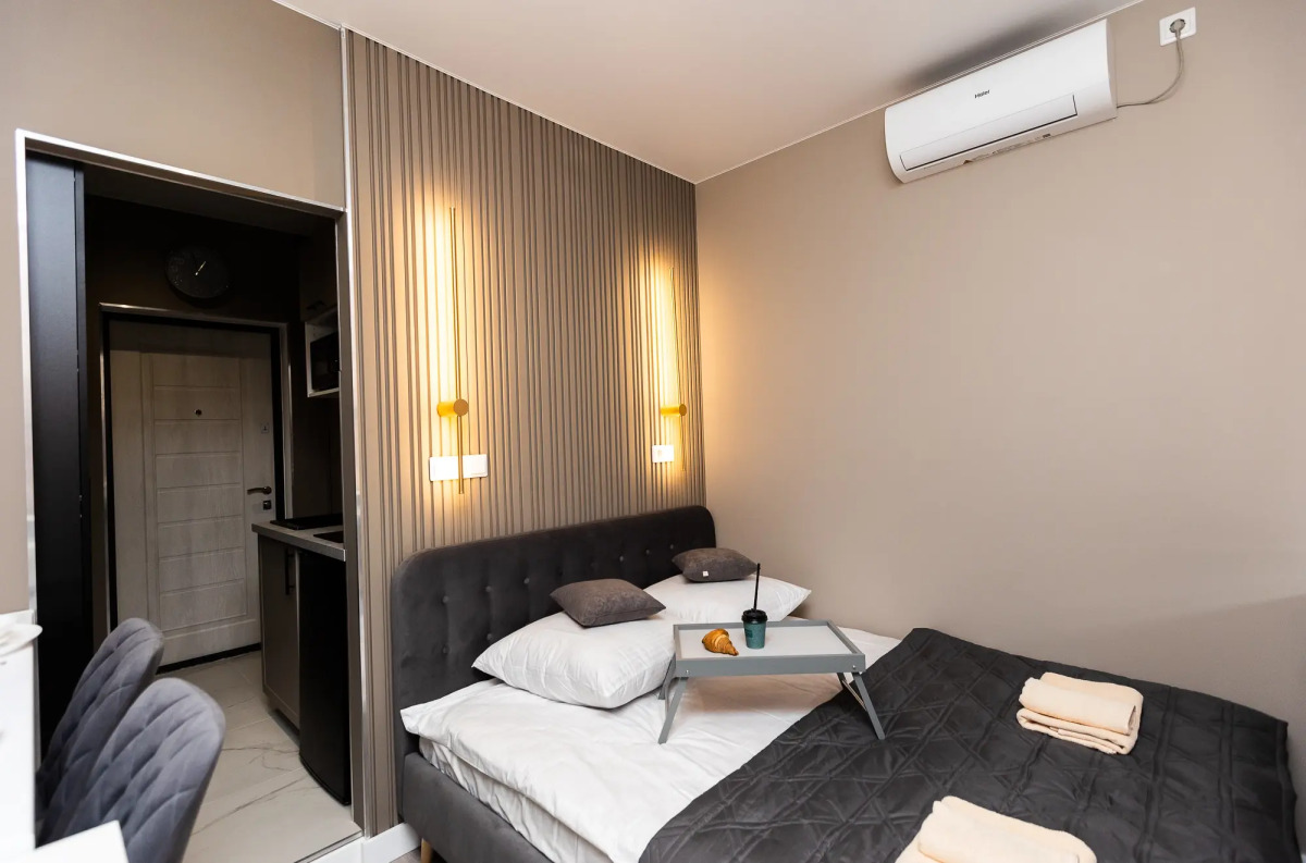 Апартаменты Байрес 365/3