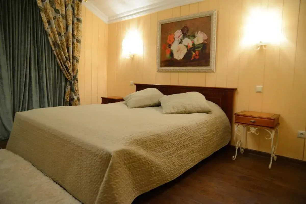 Отель Птичь