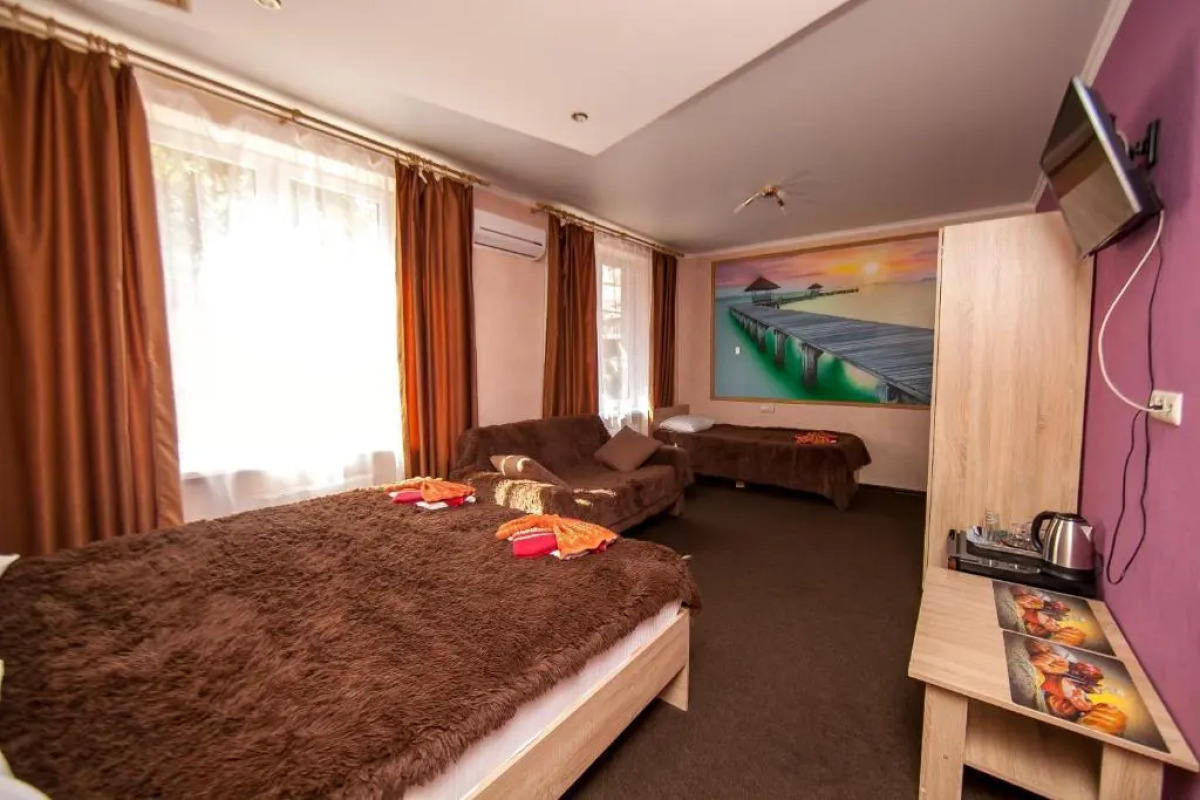 Schastlivy Slon Guest House