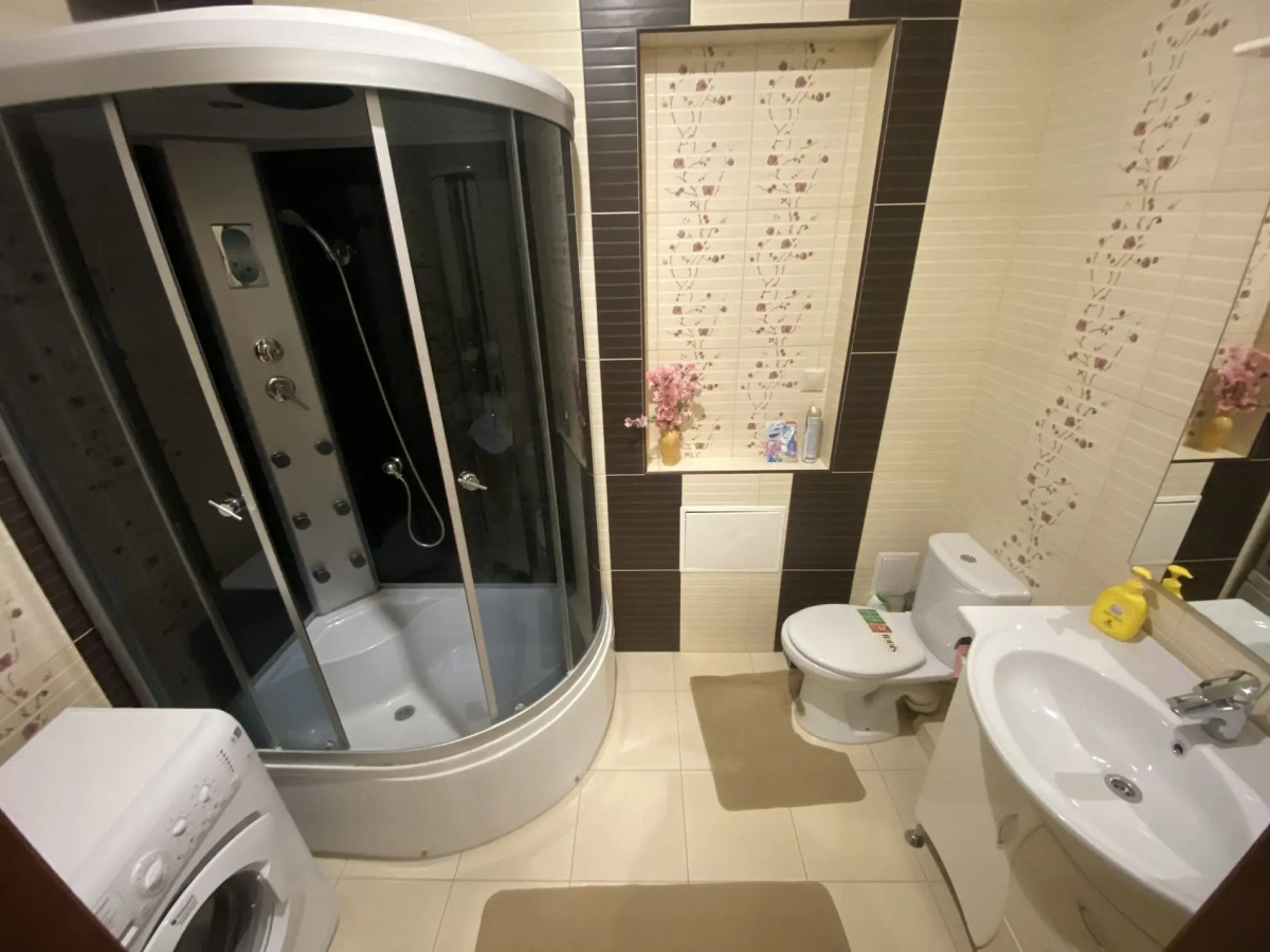 Апартаменты 201 Колхозная 9