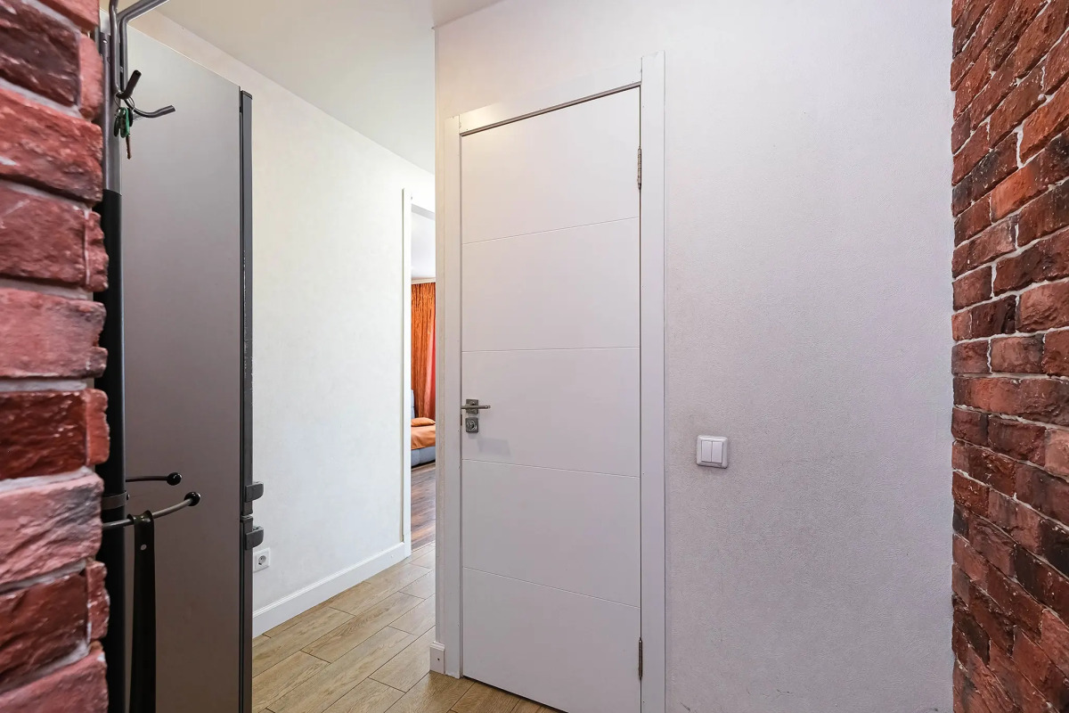 Квартира 1 комнатная на Челюскинцев 14-158