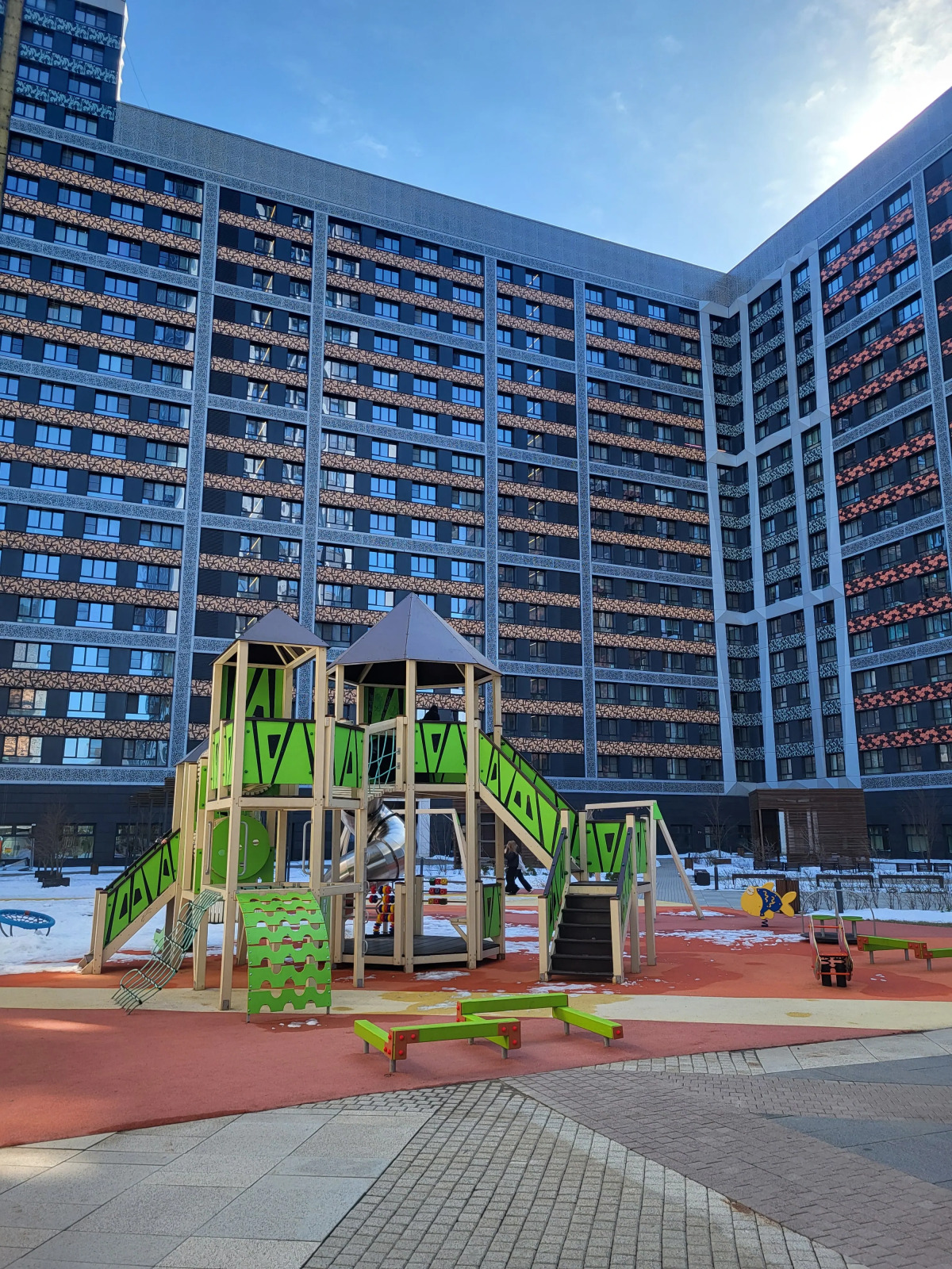 Апартаменты в Небоскрёбе Afi Tower