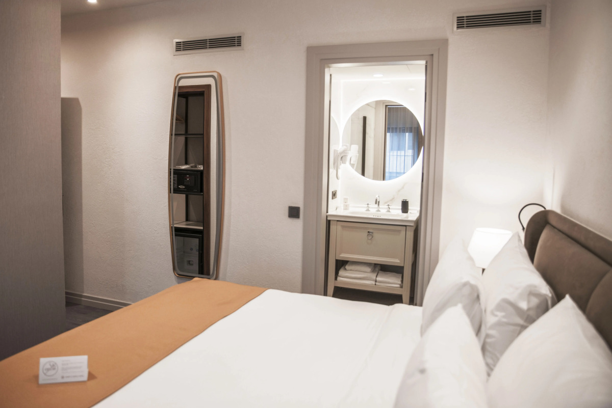 Smart and Simple Hotel Karakoy