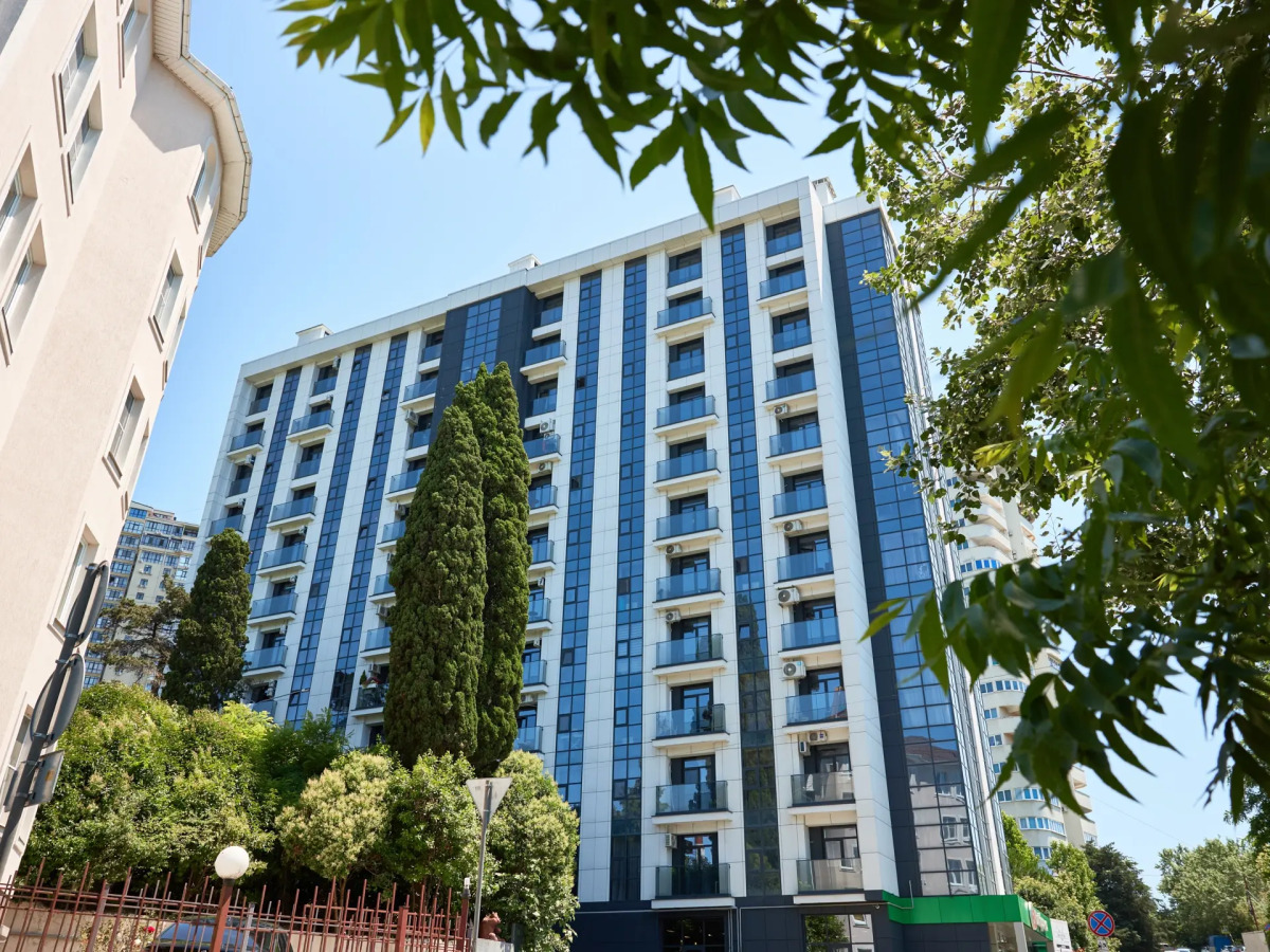 Апартаменты с Балконом Рядом с Парком Дендрарий