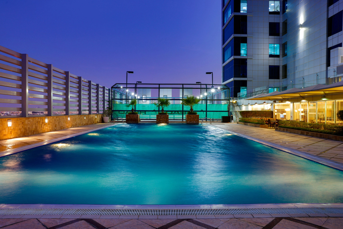 Отель La Suite Dubai Hotel & Apartments