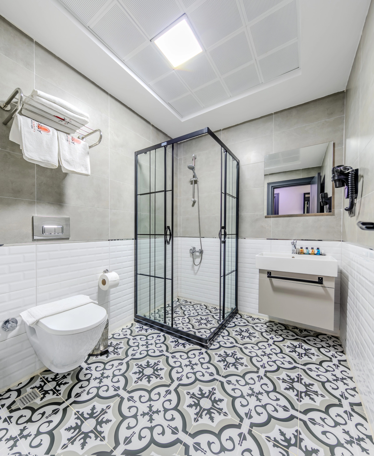 Intercity Airport Hotel