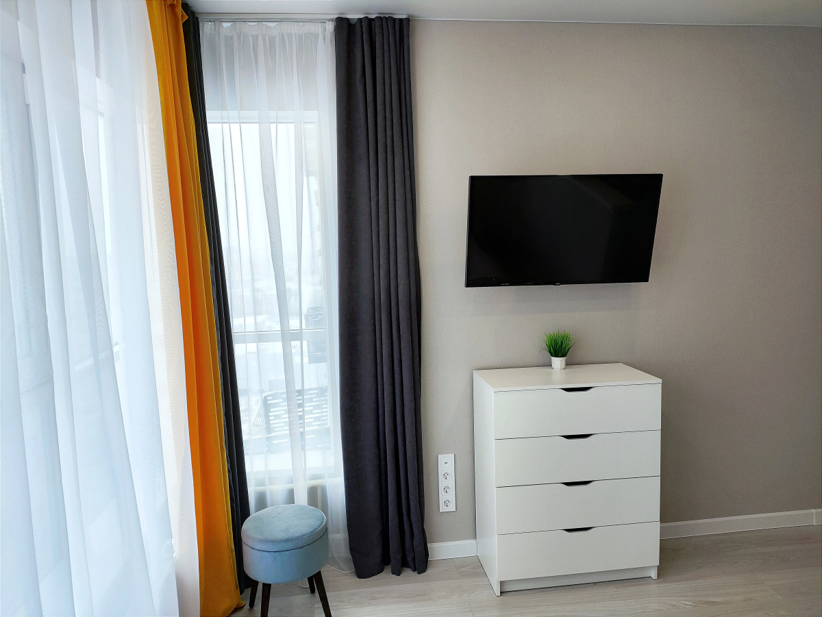 Квартира Enigma Apartments - Студия с панорамным окном в ЖК Аквамарин