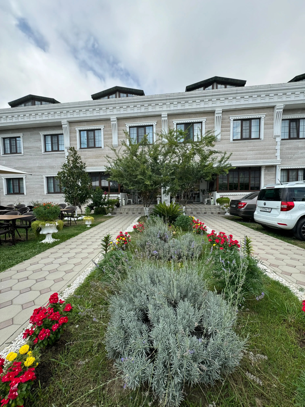 Lucette Guest House