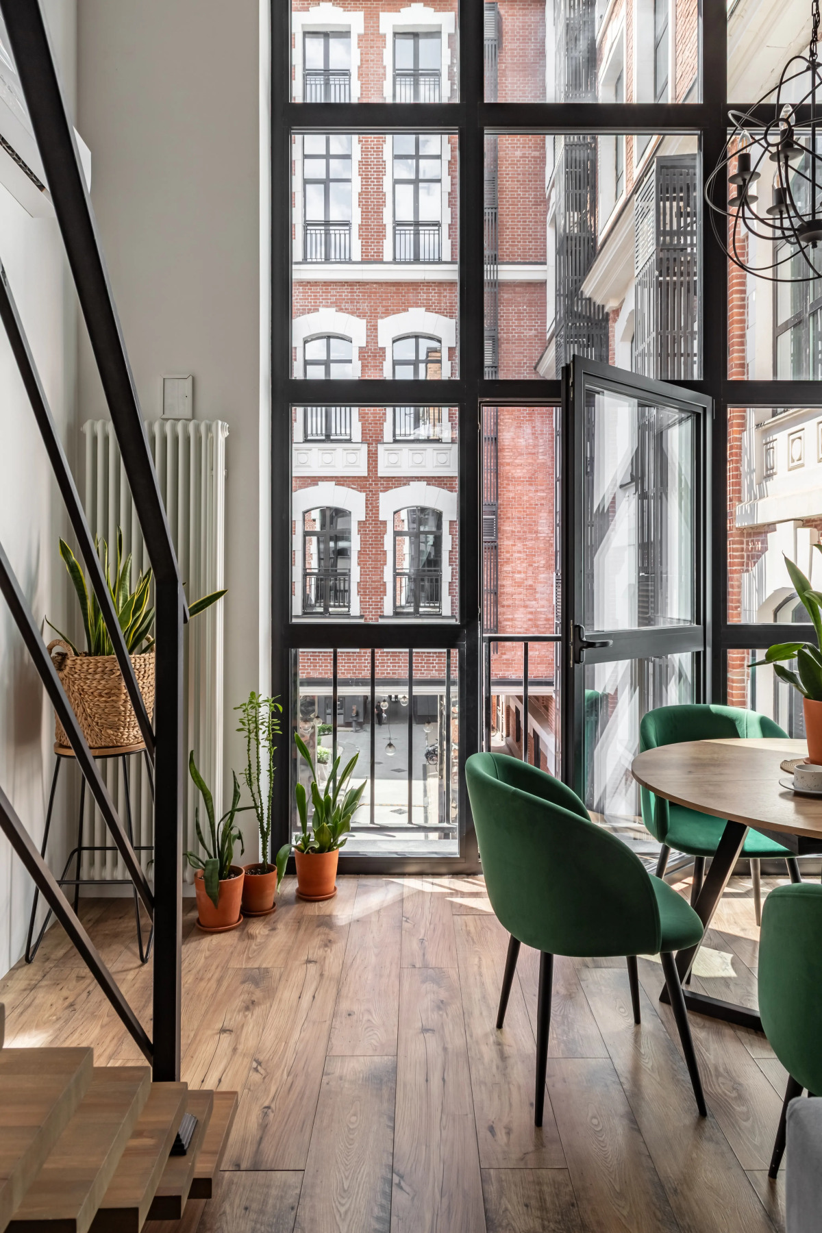 Квартира Moscow Deluxe Apartments Soho Luxury Loft