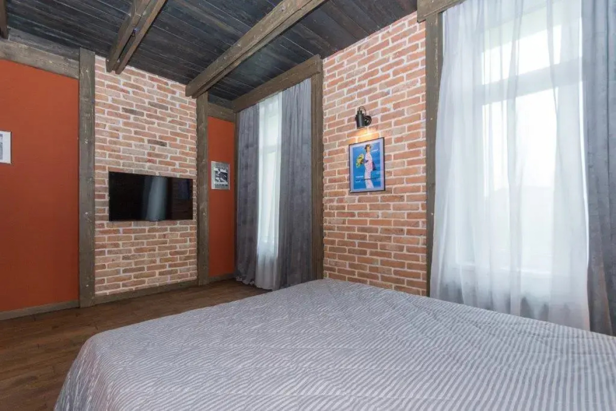 Апартаменты в Центре Города у Нарымского Сквера