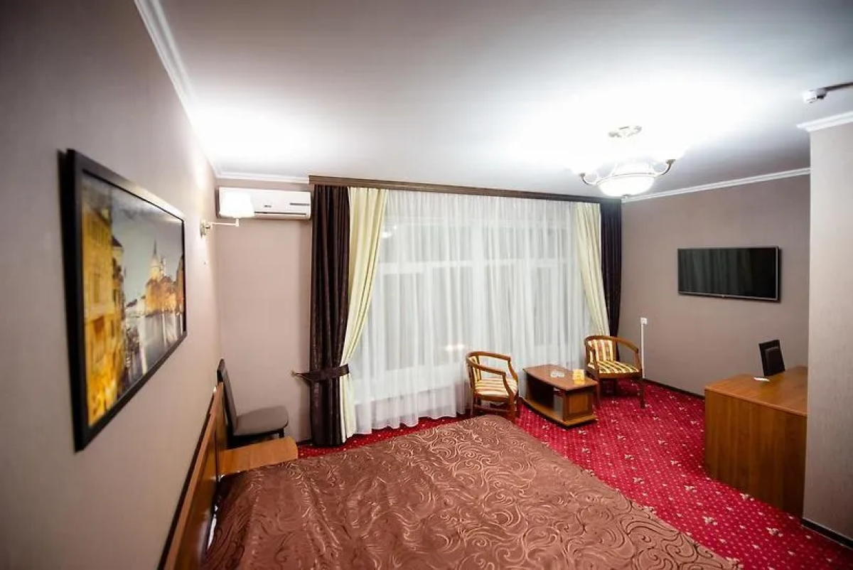 Отель Колизей