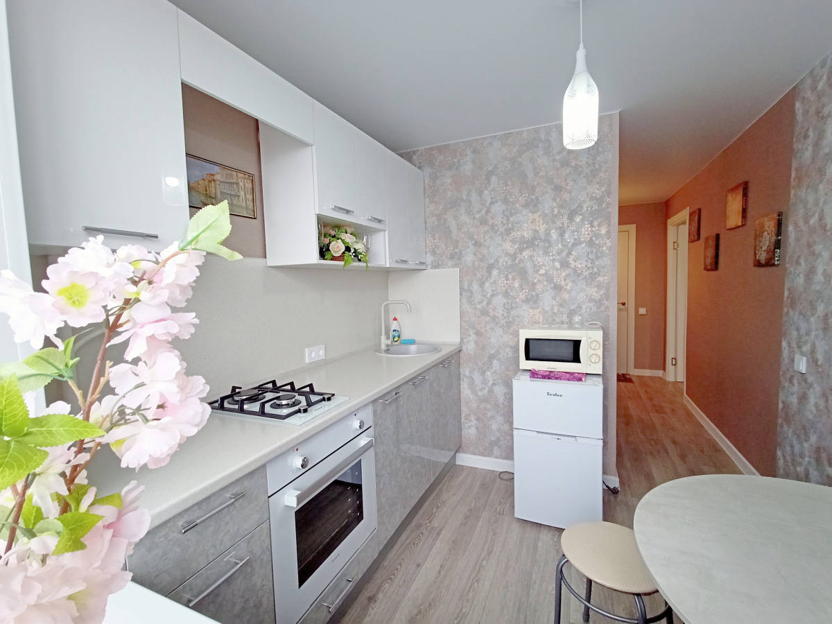 Апартаменты на проспекте Толбухина 45 с красивым видом