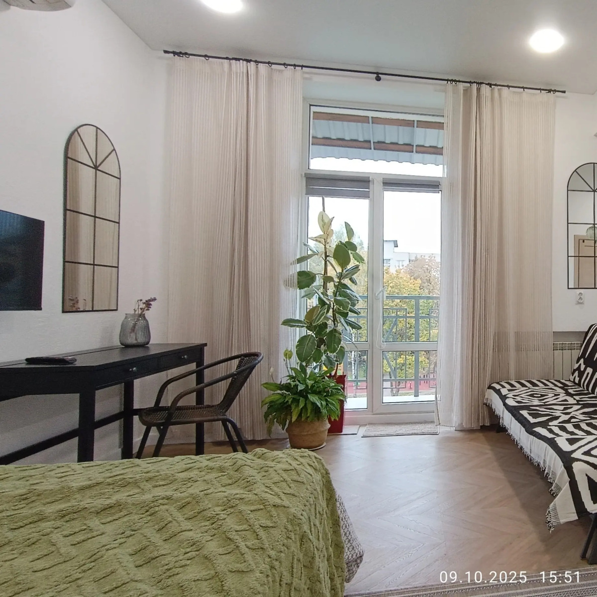 Квартира просторная бульвар Ленина 4