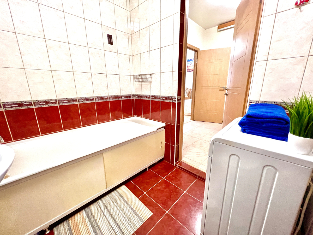 Уютные Апартаменты в Центре Города рядом с пл. Куйбышева (ул. Галактионовская 106А)