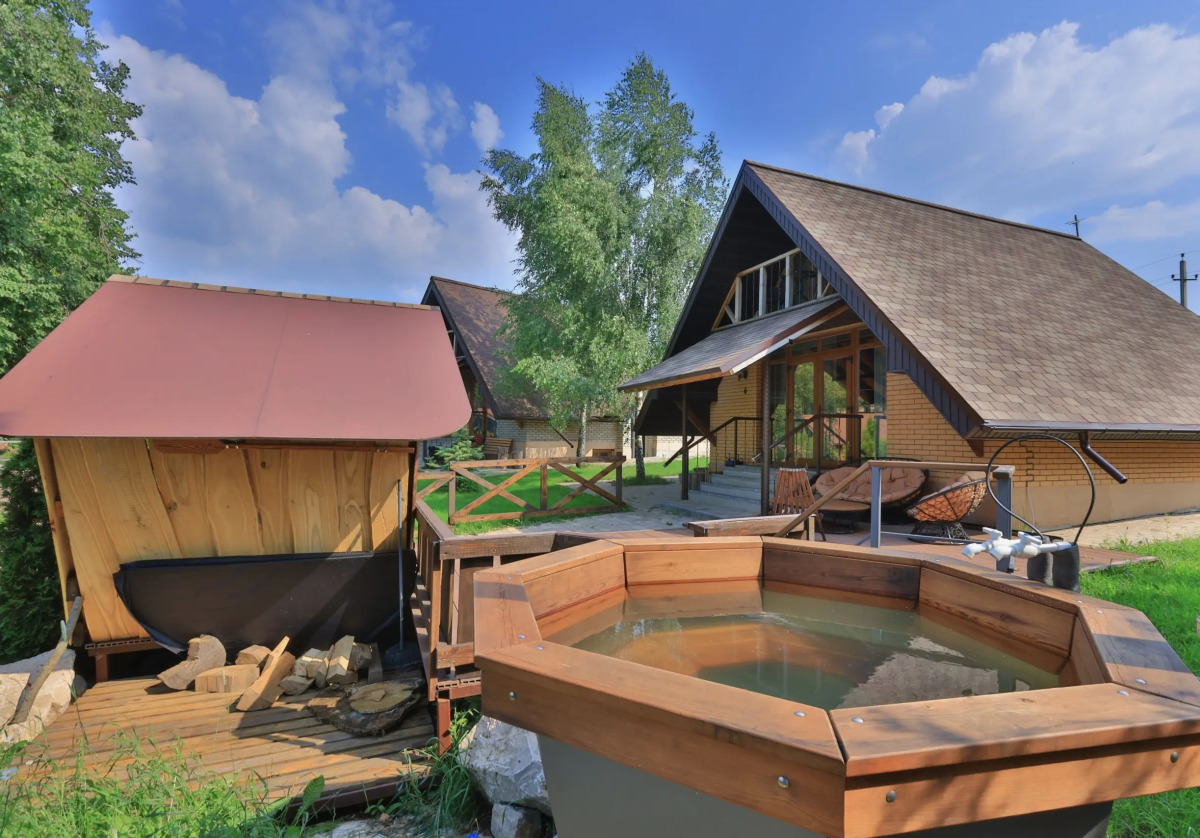 Гостевой дом Загородный Комплекс Слобода