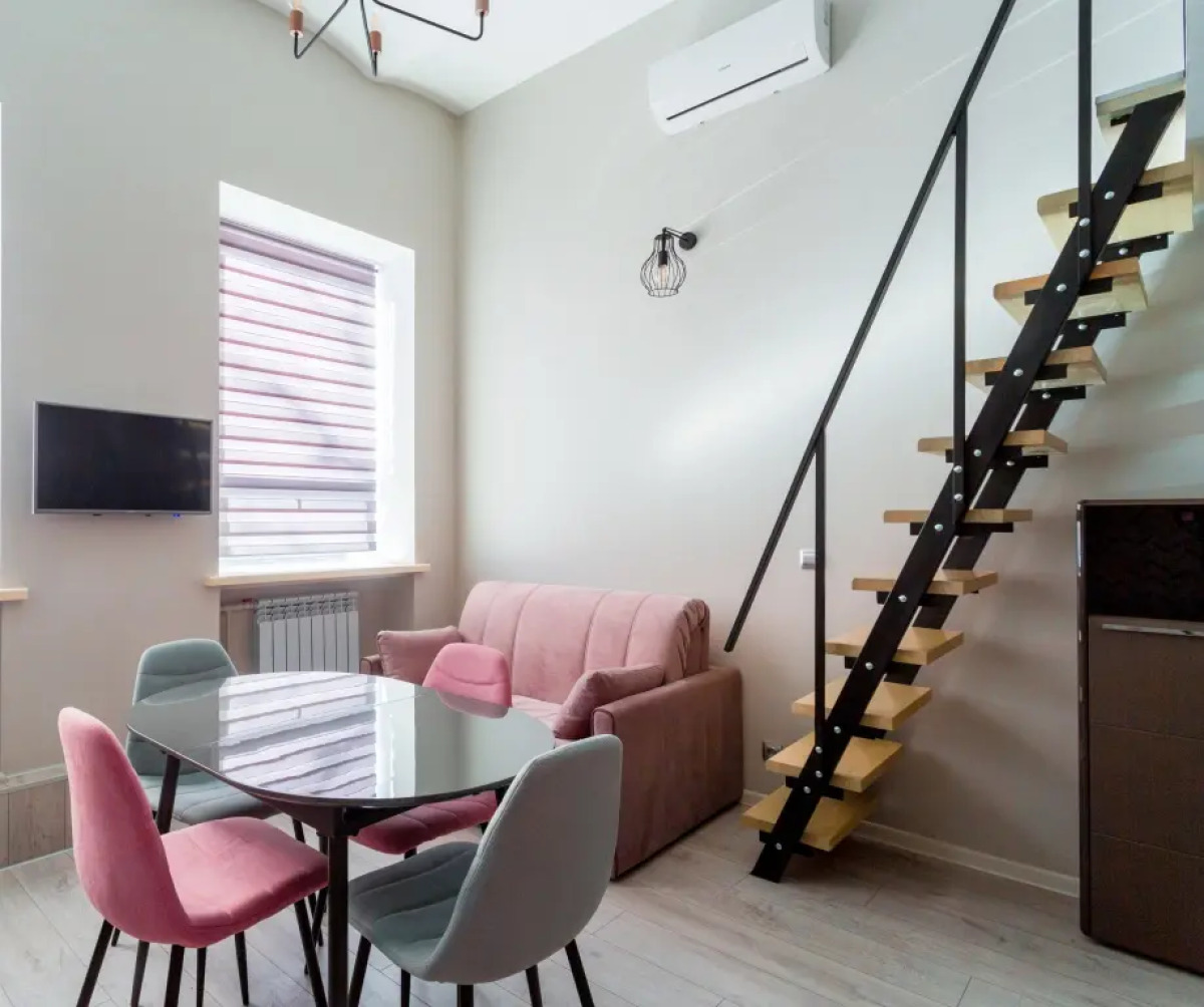 Апартаменты около площади Восстания (1)