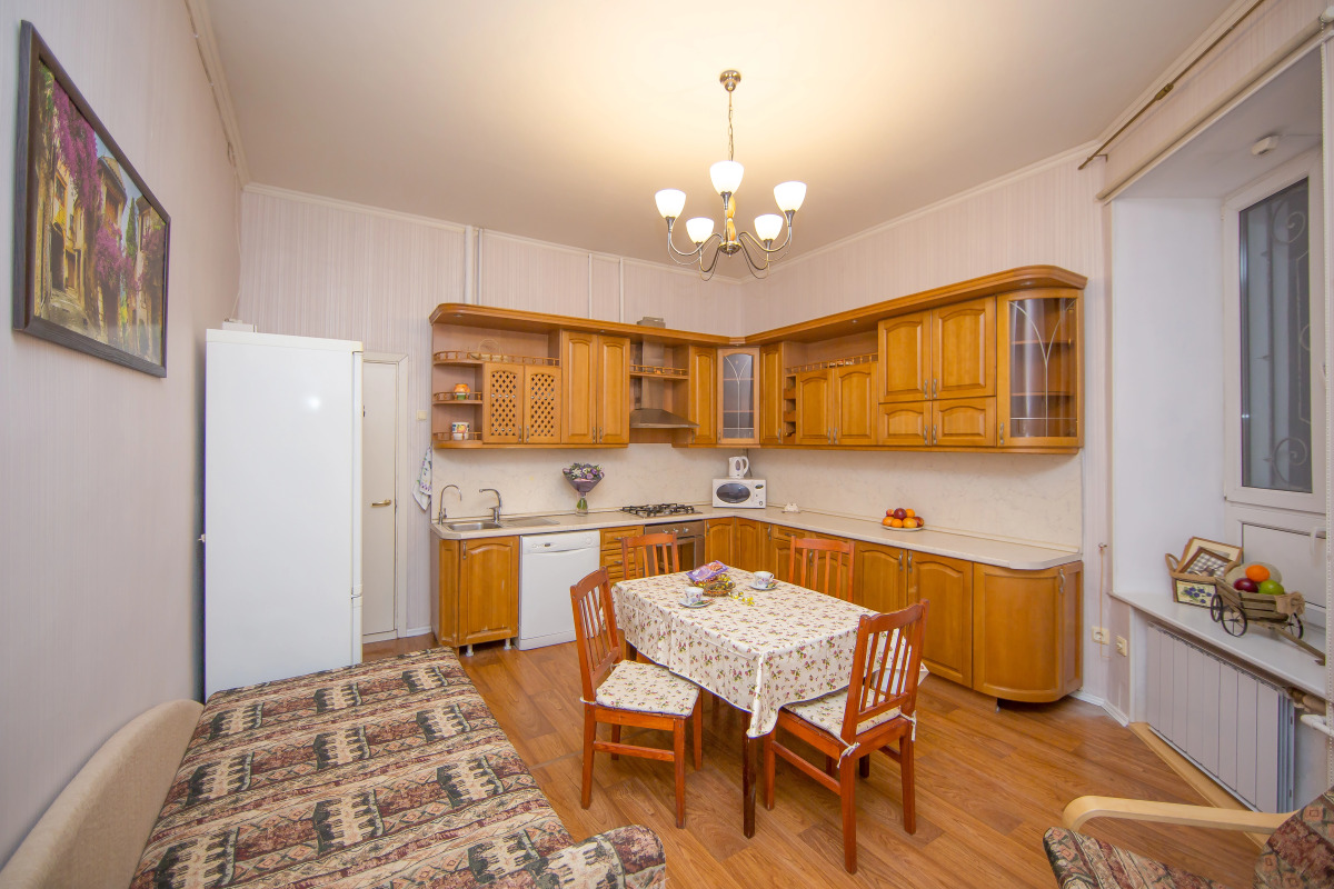 Апартаменты St. Isaak's 4 bedroom & 3 bathroom