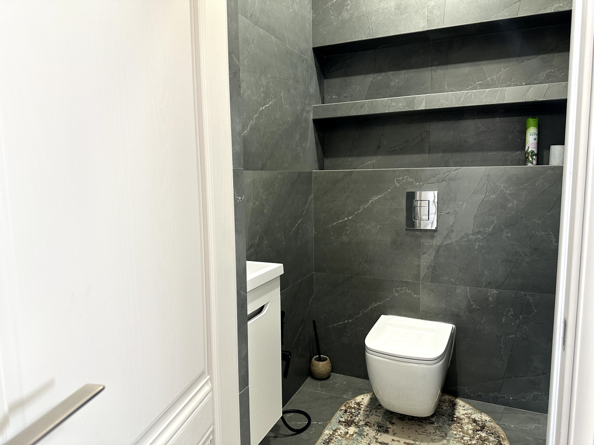 Аппартаменты "Эленика" двухкомнатная квартира в Махачкале с видом на озеро и мечеть